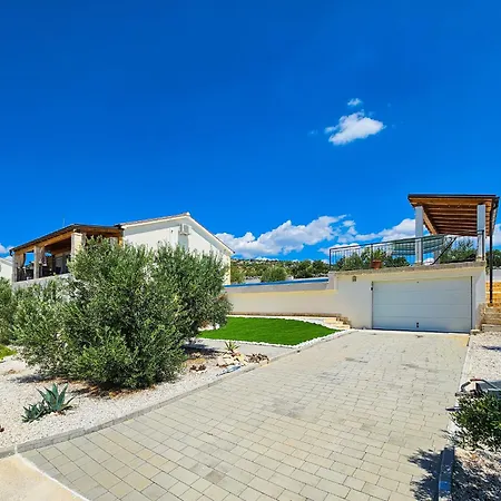 Сasa de vacaciones Lynn By Interhome