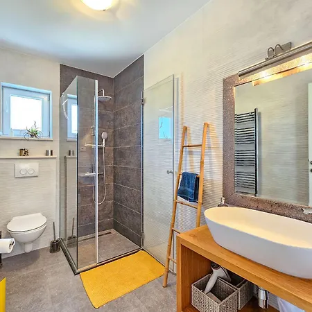 Lynn By Interhome Feriehus Rogoznica (Sibenik-Knin)